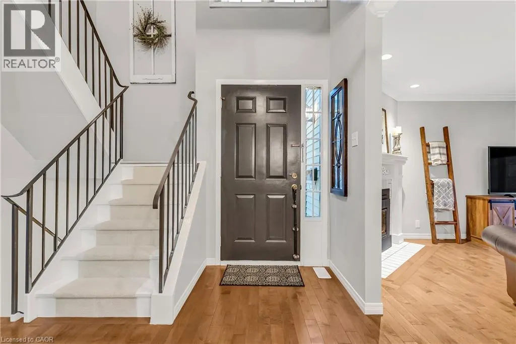 232 KINGSWOOD Drive Unit# 5 #5