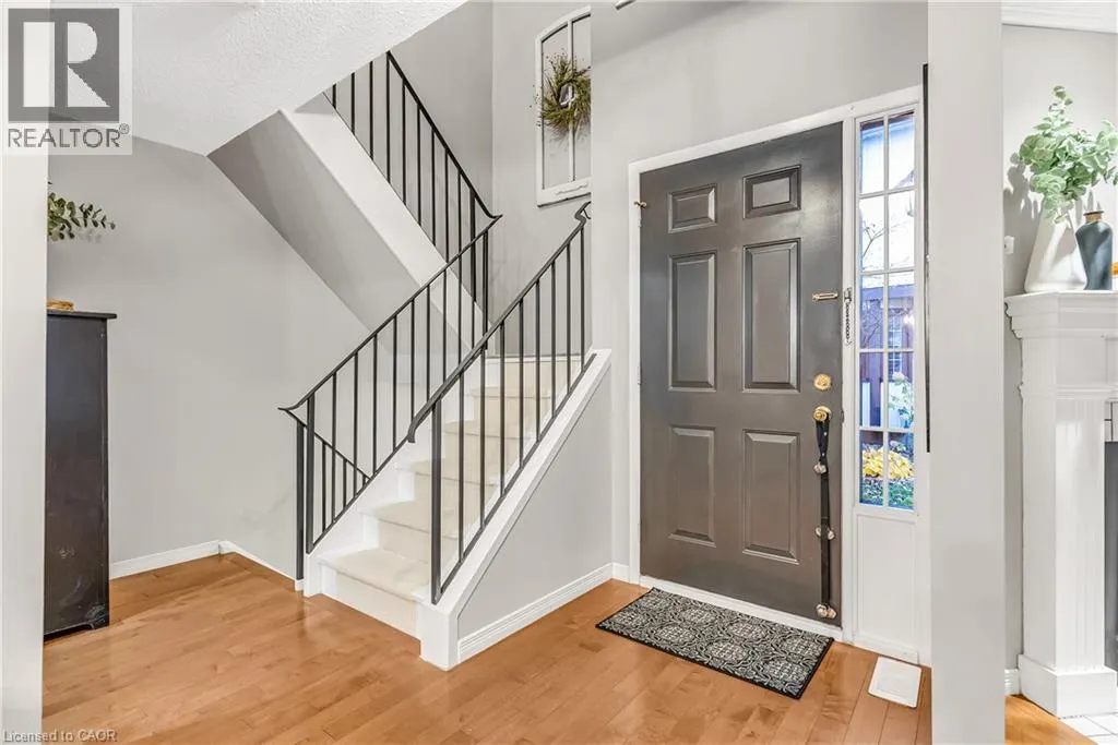 232 KINGSWOOD Drive Unit# 5 #5