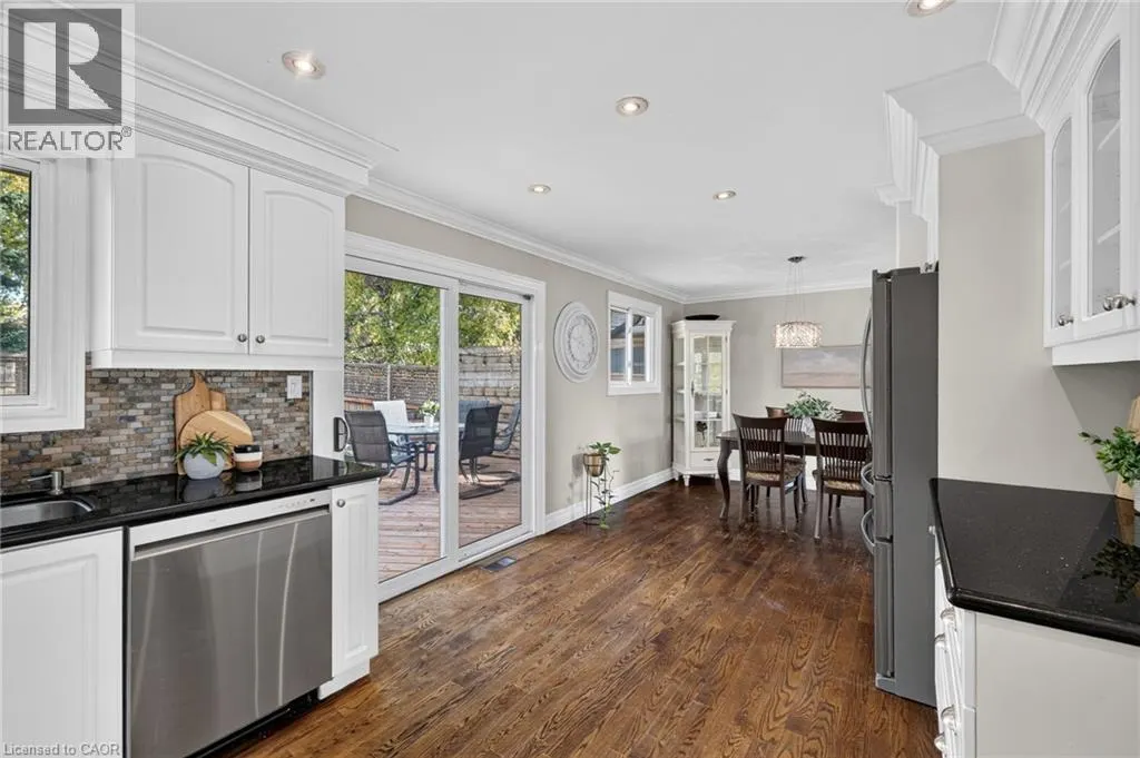 241 BOUSFIELD Crescent