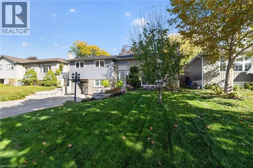241 BOUSFIELD Crescent