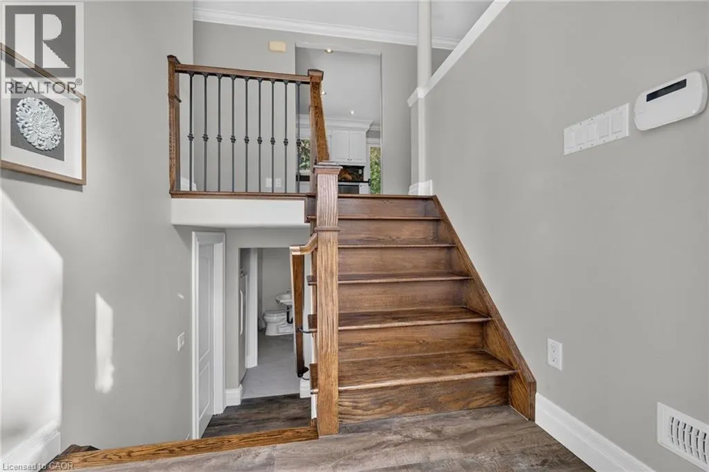 241 BOUSFIELD Crescent