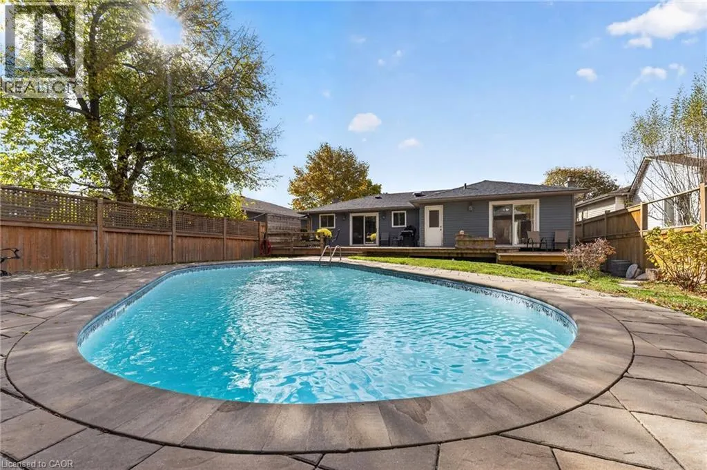 241 BOUSFIELD Crescent