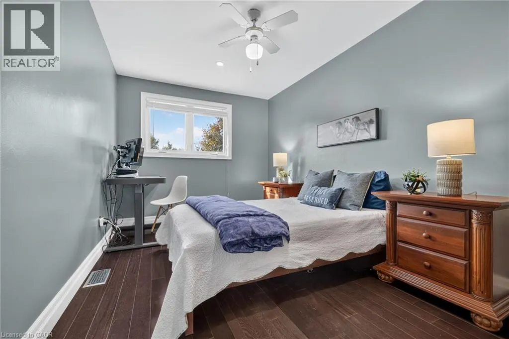 241 BOUSFIELD Crescent