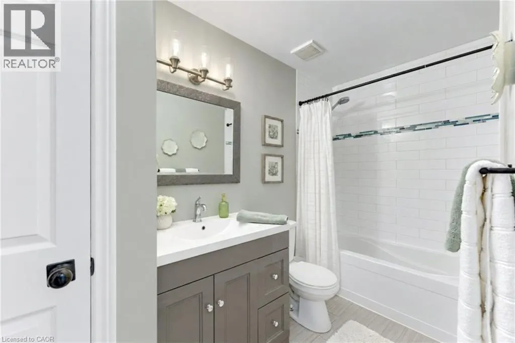 375 HOLIDAY INN Drive Unit# 10 #10