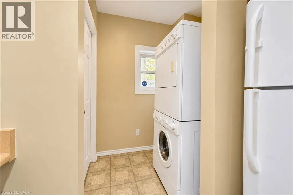 81 GLENDALE Avenue N