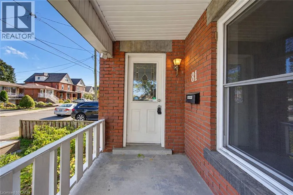 81 GLENDALE Avenue N