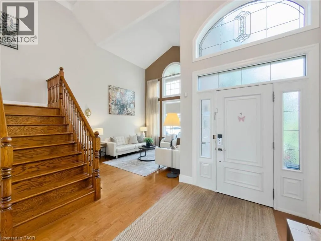 1396 THORNCREST Crescent