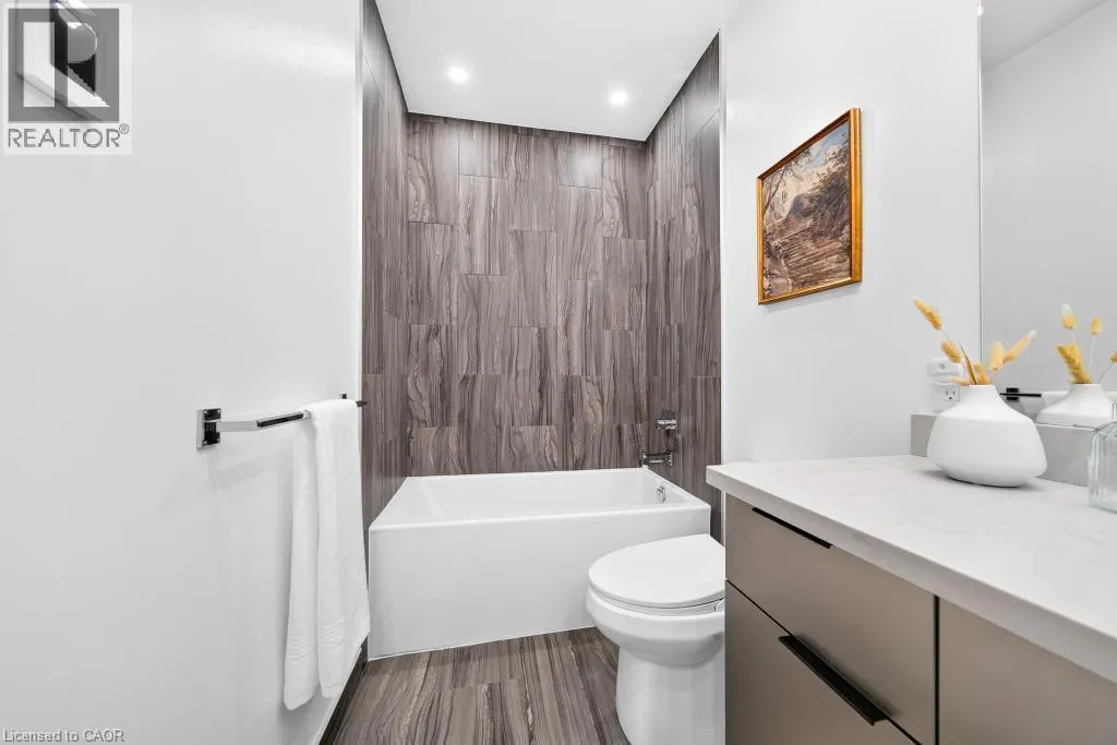 2007 JAMES Street Unit# 2002 #2002