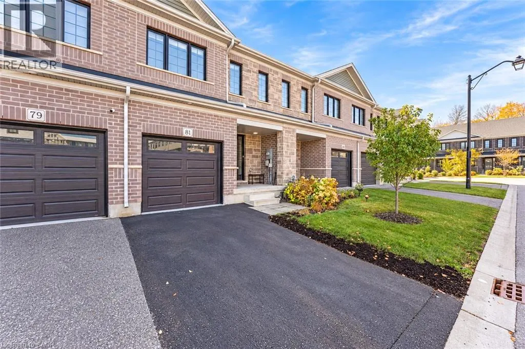 81 WOODEDGE Circle