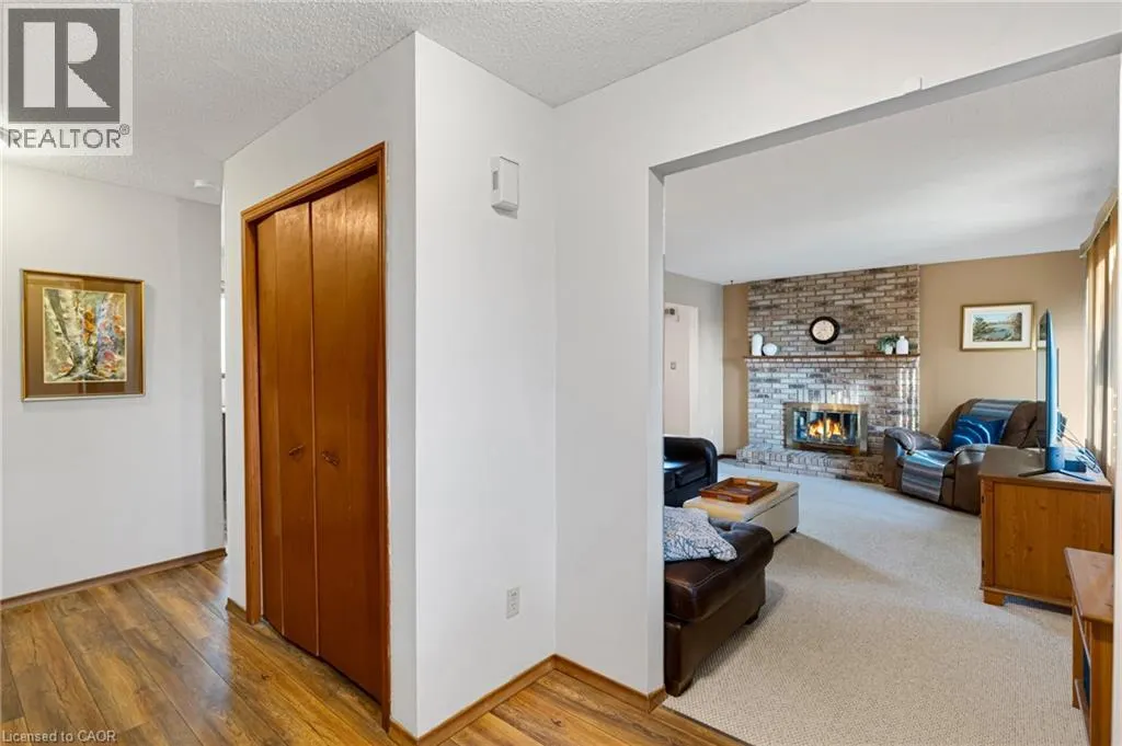 1177 LANGS Circle
