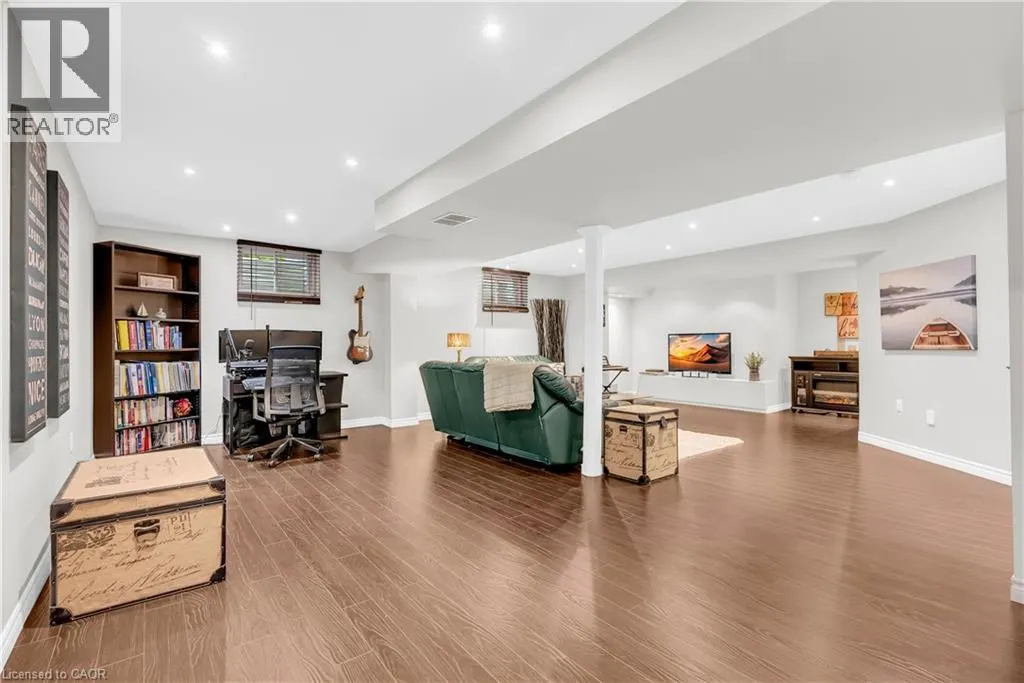 186 SOUTHBROOK Drive
