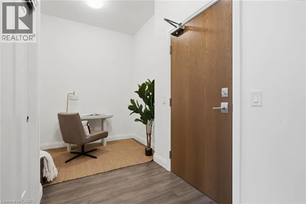 30 HAMILTON Street S Unit# 101 #101