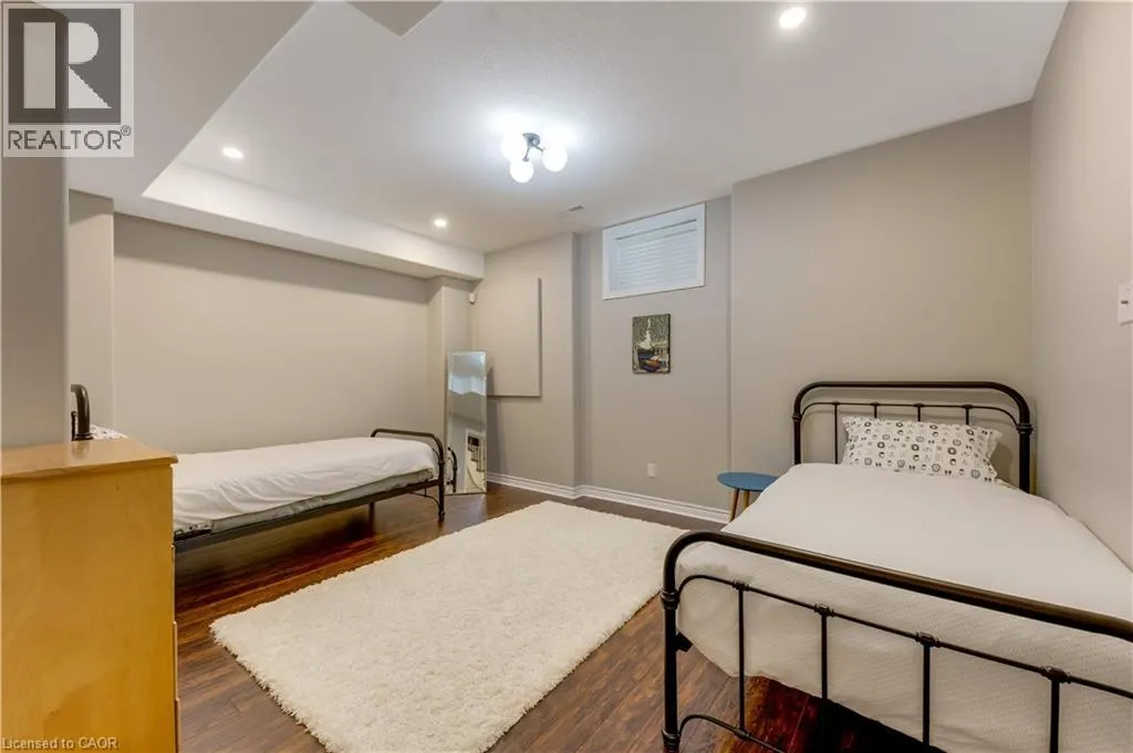 213 EDGEWATER Crescent