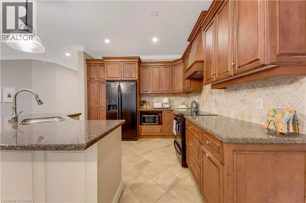 213 EDGEWATER Crescent