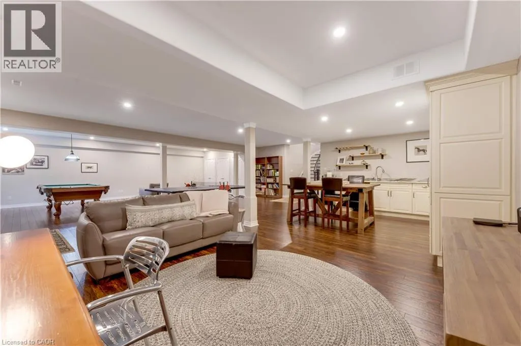 213 EDGEWATER Crescent