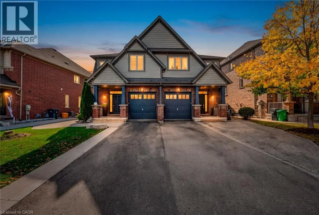 18 AUTUMN ARBOUR Road