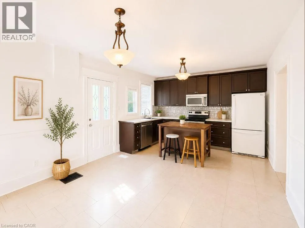 219 ERIE Avenue Unit# Main #Main