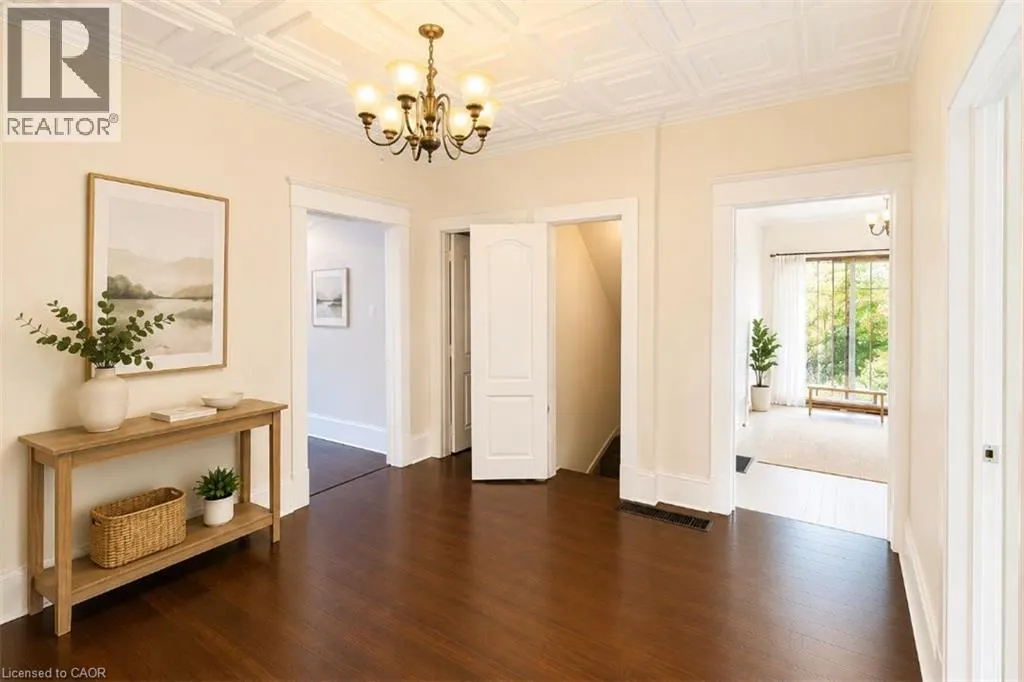 219 ERIE Avenue Unit# Main #Main