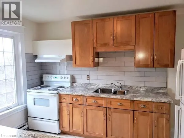5 BRUCE Street Unit# Upper #Upper