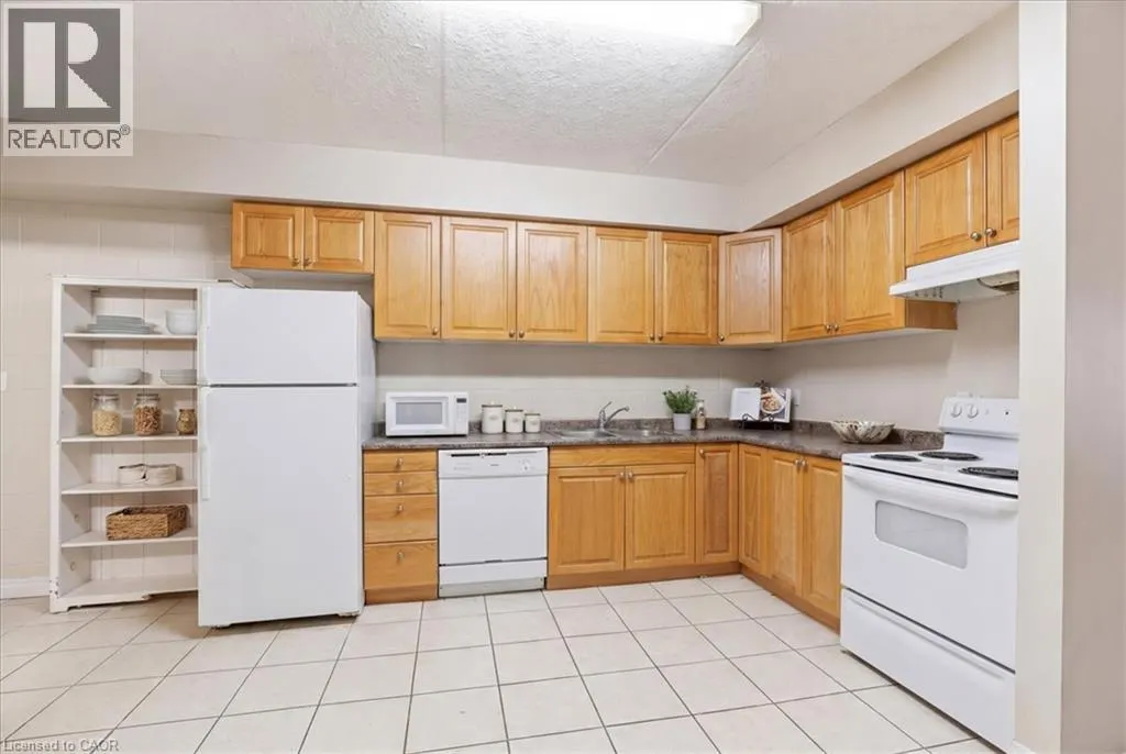 253 LESTER Street Unit# 401 #401