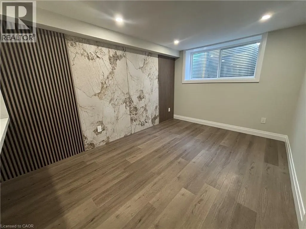 73 MARY Street Unit# 2B #2B