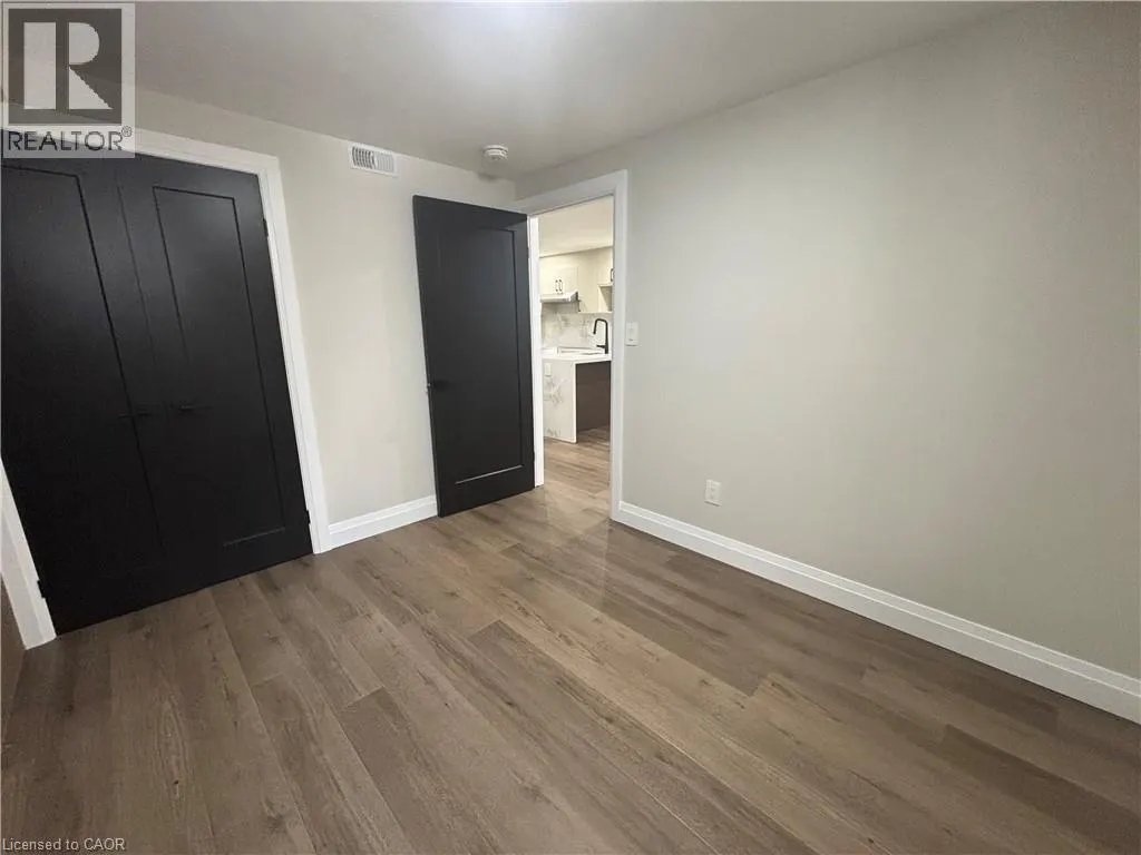 73 MARY Street Unit# 2B #2B