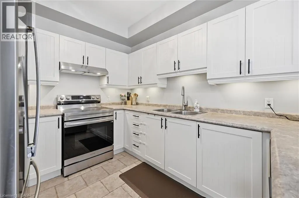 1085 HARROGATE Drive Unit# 35 #35