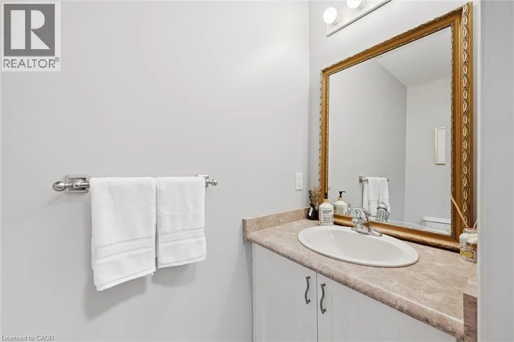 1085 HARROGATE Drive Unit# 35 #35