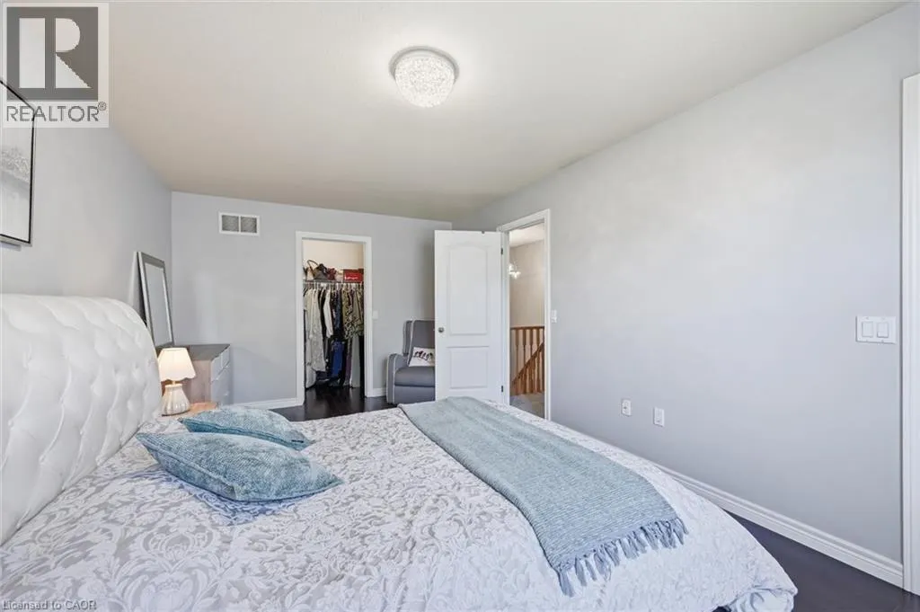 1085 HARROGATE Drive Unit# 35 #35