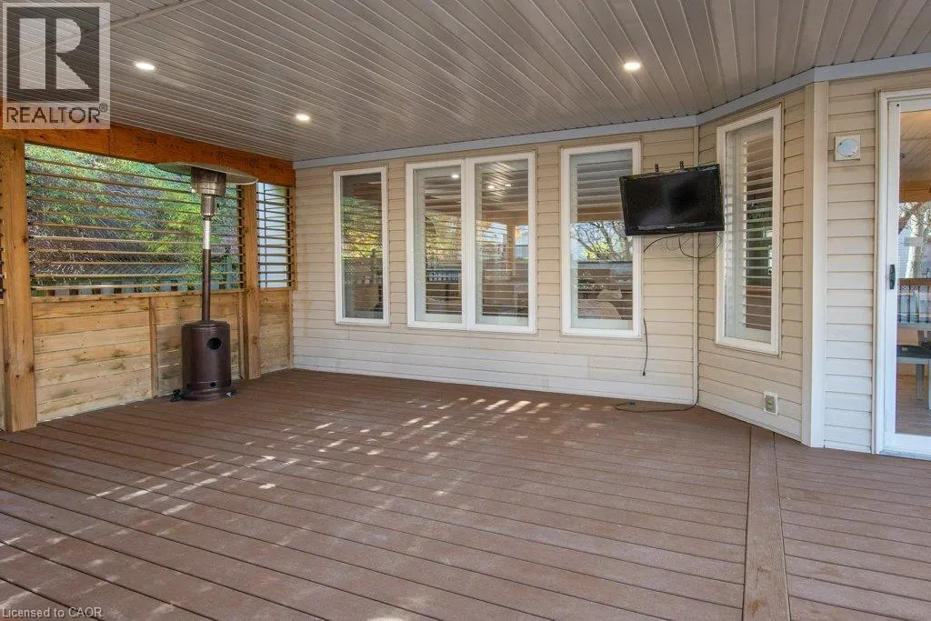 90 AUTUMN RIDGE Trail