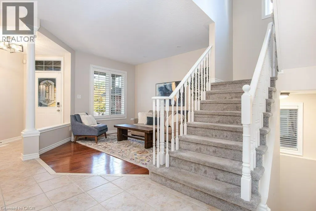 90 AUTUMN RIDGE Trail