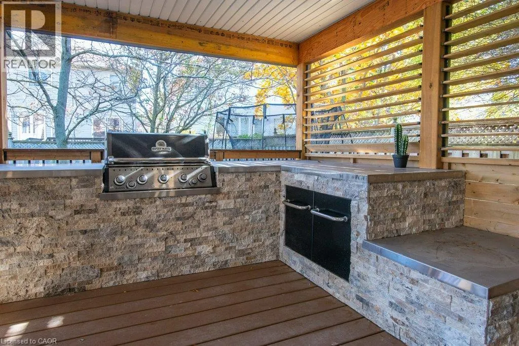 90 AUTUMN RIDGE Trail