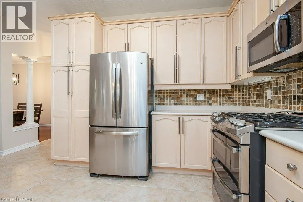 90 AUTUMN RIDGE Trail