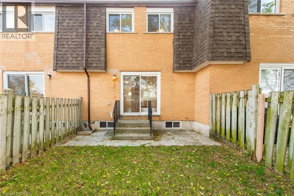 20 ANNA CAPRI Drive Unit# 4 #4