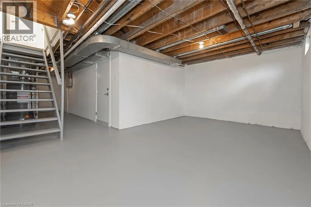 20 ANNA CAPRI Drive Unit# 4 #4