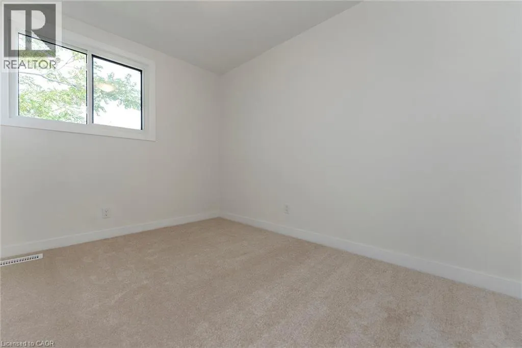 20 ANNA CAPRI Drive Unit# 4 #4
