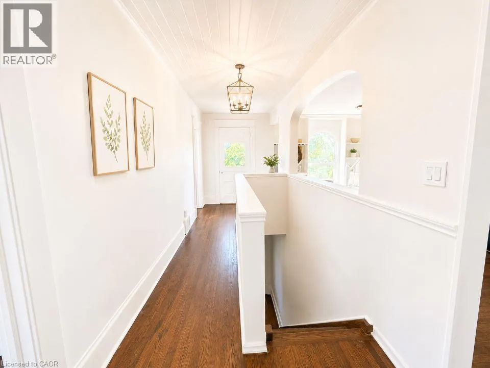 219 ERIE Avenue Unit# Upper #Upper