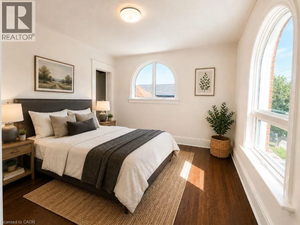 219 ERIE Avenue Unit# Upper #Upper