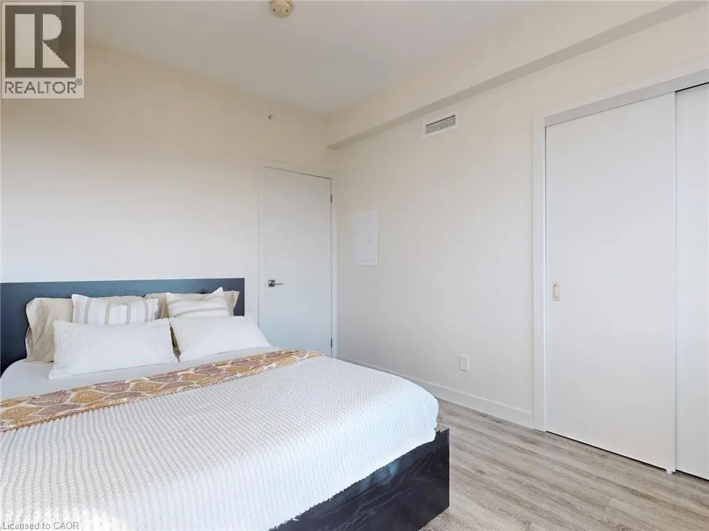 2093 FAIRVIEW Street Unit# 201 #201