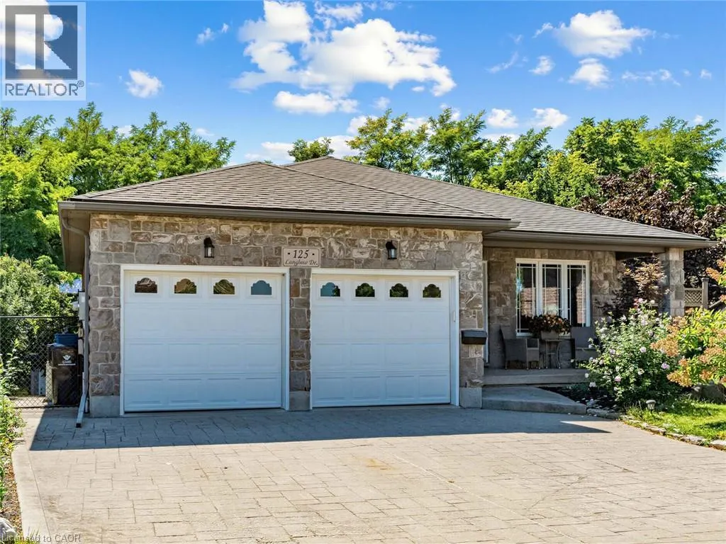 125 LANGLAW Drive