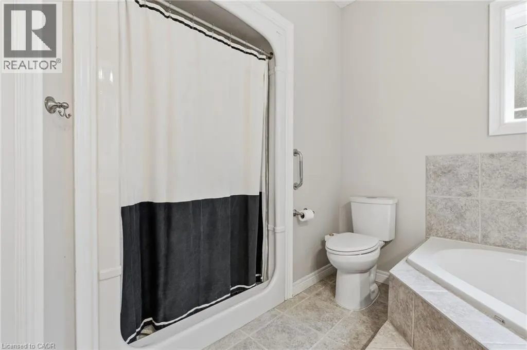 125 LANGLAW Drive