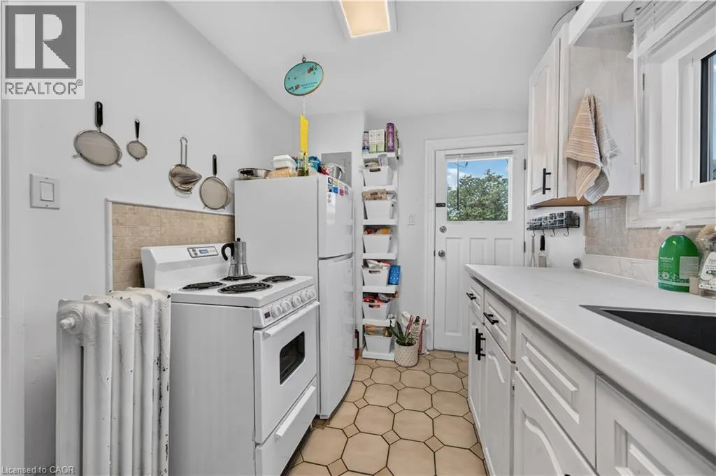 148 MARKLAND Street Unit# 3 #3