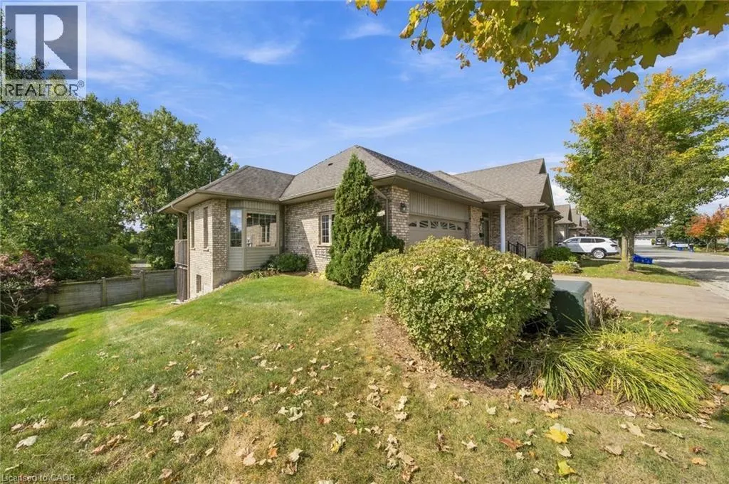 500 LAKEVIEW Drive Unit# 9 #9