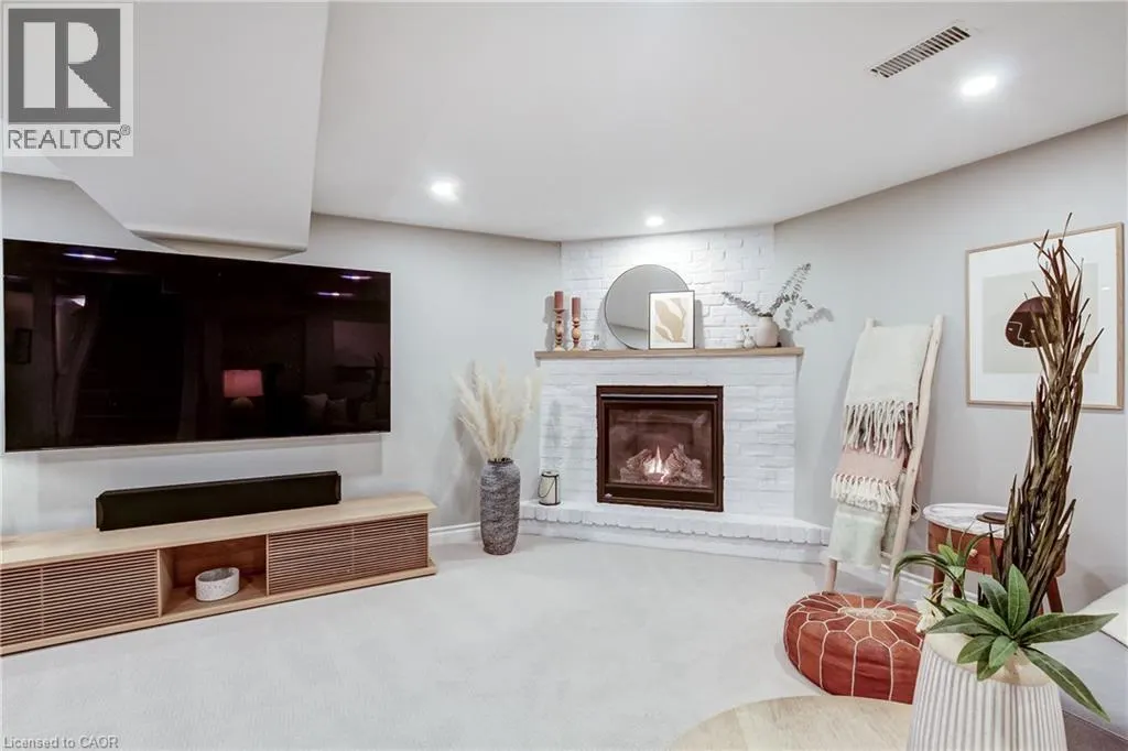 2228 CLARENDON PARK Drive