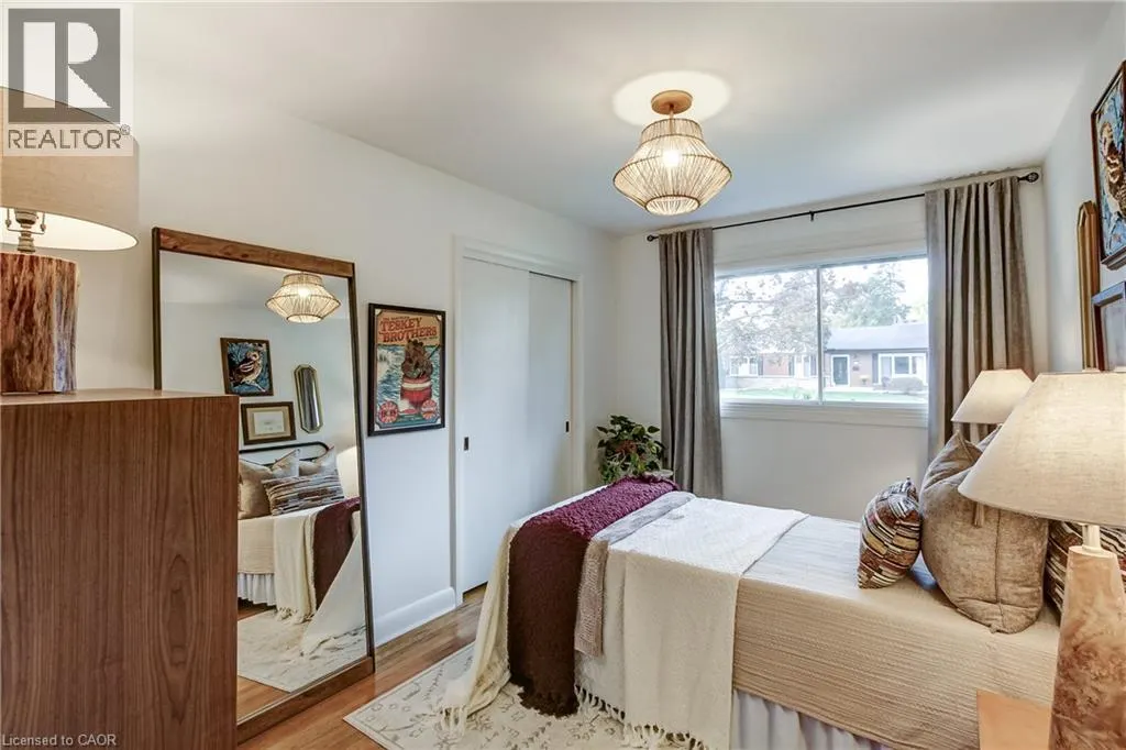 2228 CLARENDON PARK Drive