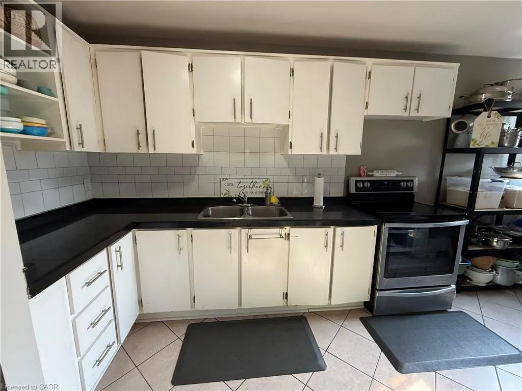 444 STONE CHURCH Road W Unit# R5 #R5