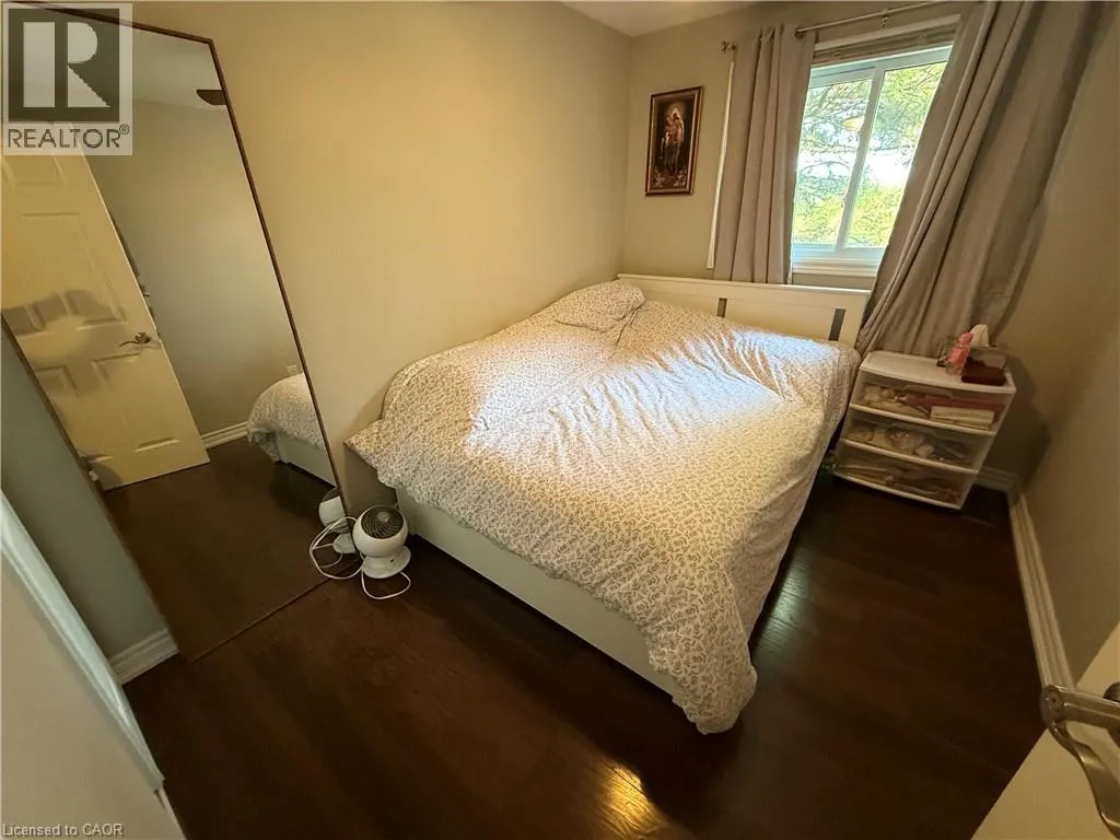444 STONE CHURCH Road W Unit# R5 #R5