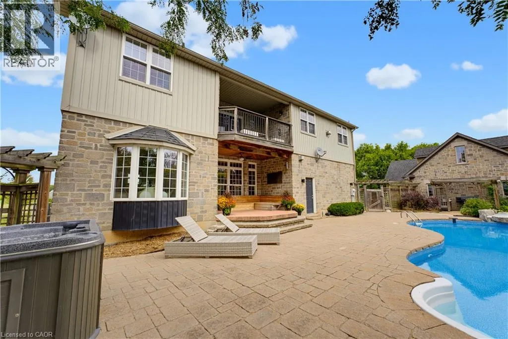 247 OLD ONONDAGA Road E