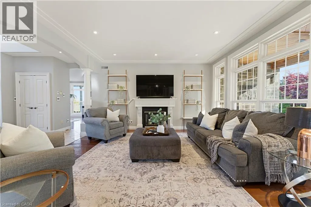 247 OLD ONONDAGA Road E