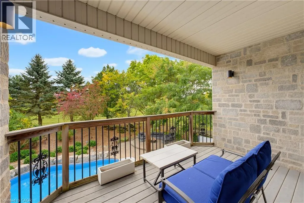 247 OLD ONONDAGA Road E